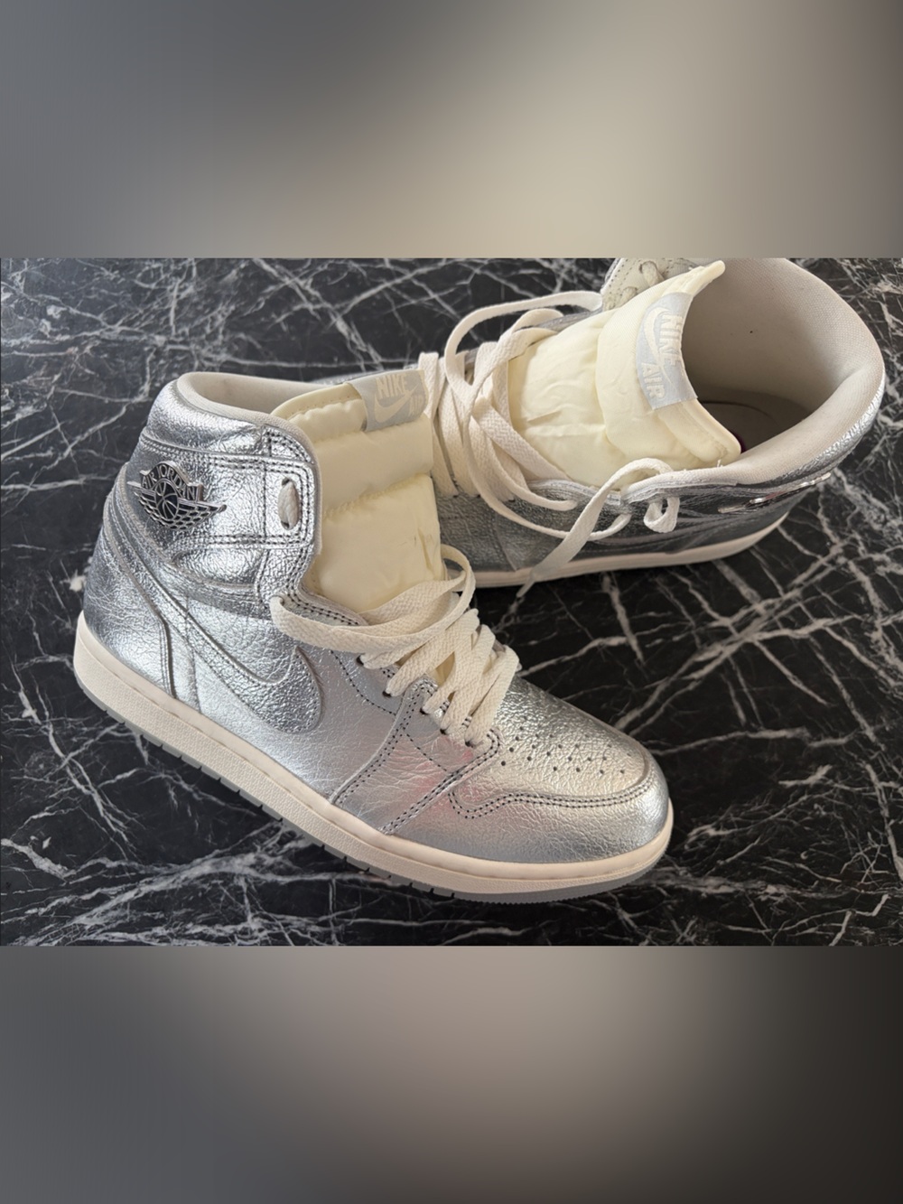 Nike Silver and White Metallic Low-Top Sneakers